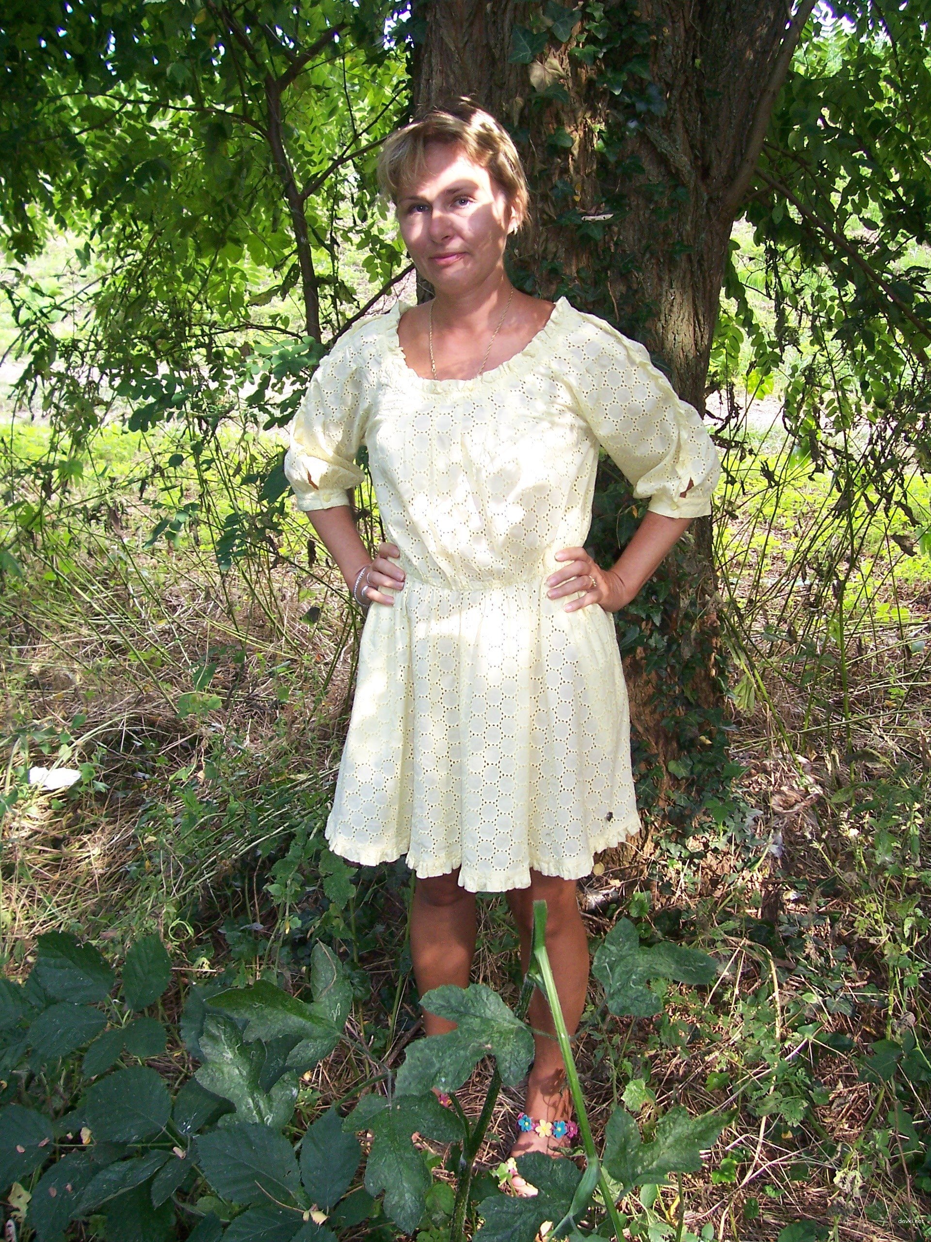 Woman Caught Changing Clothes in Woods: Explicit Amateur Photo!
