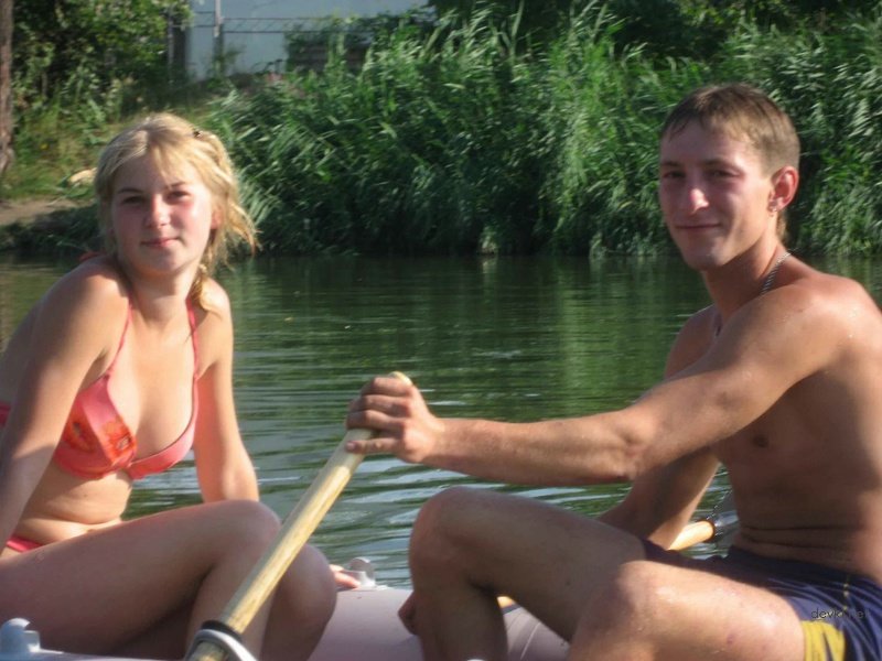 Hot Young Couples Fuck Outdoors at the Cottage - Amateur Outdoor Sex
