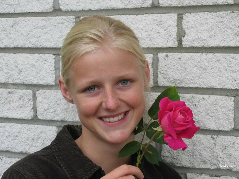 Juicy Young Amateur with Big Wet Pussy Lips - Explicit Porn Photo