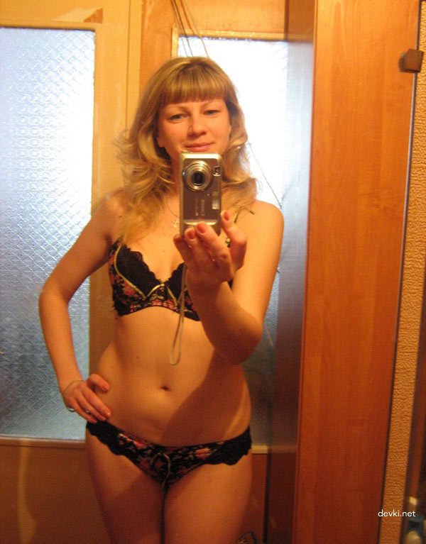 Wet Pussy Woman Craving Blowjob - Amateur Porn Photo