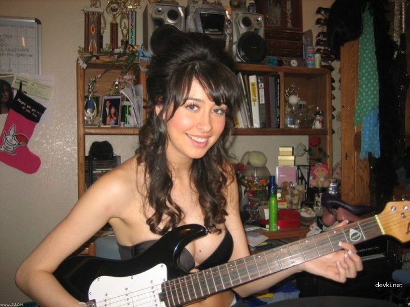 Hot Amateur Babe Gets Fucked at Grandma's House - Explicit Porn Photo