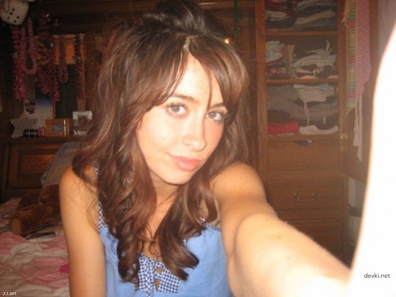 Hot Amateur Babe Gets Fucked at Grandma's House - Explicit Porn Photo