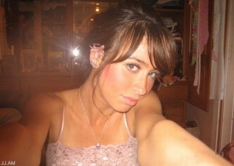 Hot Amateur Babe Gets Fucked at Grandma's House - Explicit Porn Photo