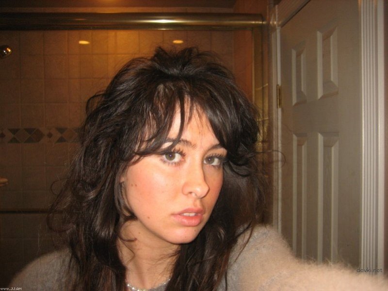 Hot Amateur Babe Gets Fucked at Grandma's House - Explicit Porn Photo