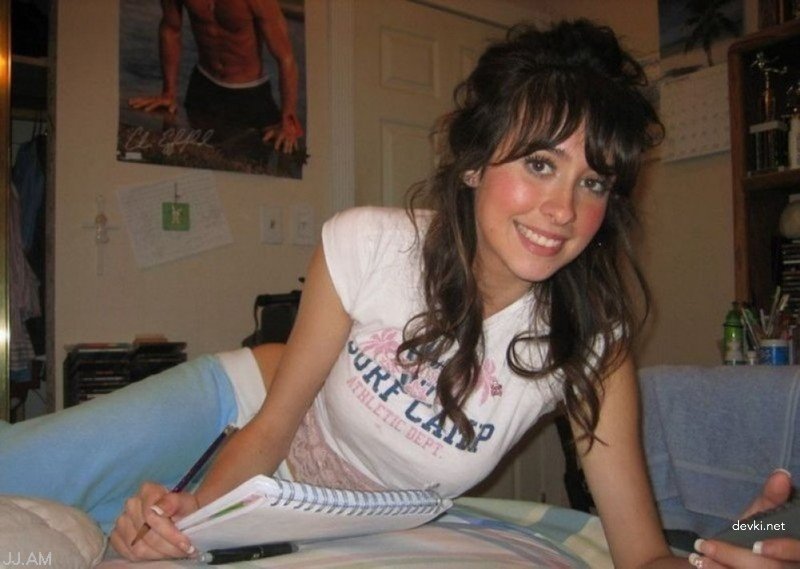 Hot Amateur Babe Gets Fucked at Grandma's House - Explicit Porn Photo