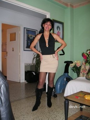 Hot Mature Babe Strips - Amateur MILF in Lingerie Shows Off Body