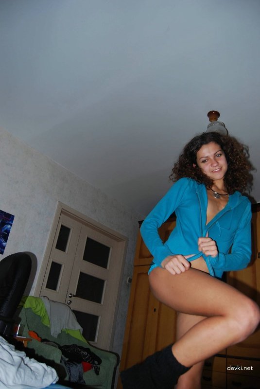 Drunk amateur sucks dick - explicit blowjob photo