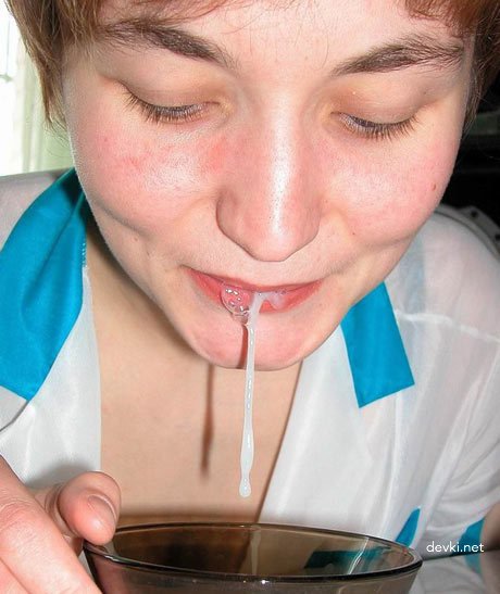 Aunt Gives Blowjob to Husband - Explicit Amateur Porn Photo