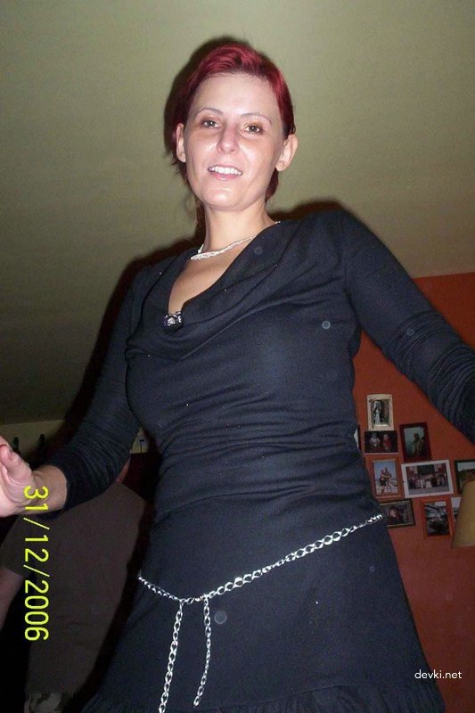 Mature babe arouses husband - Amateur porn pic with explicit content