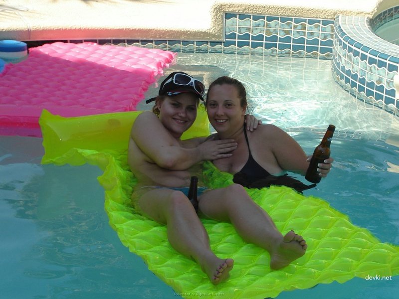 Kinky Life of Moscow Girl: Amateur Porn Pics