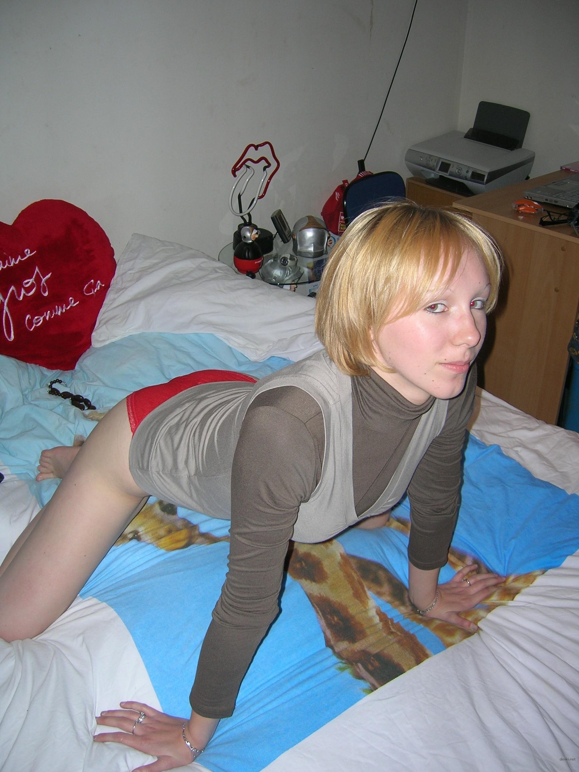 Amateur Couple Gets Naughty: Husband Snaps Explicit Bedroom Photos of Wife