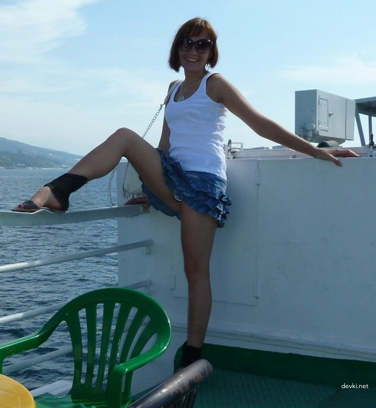 Cheating Wife Amateur Porn: Hotwife Betrays Husband with Explicit Affair