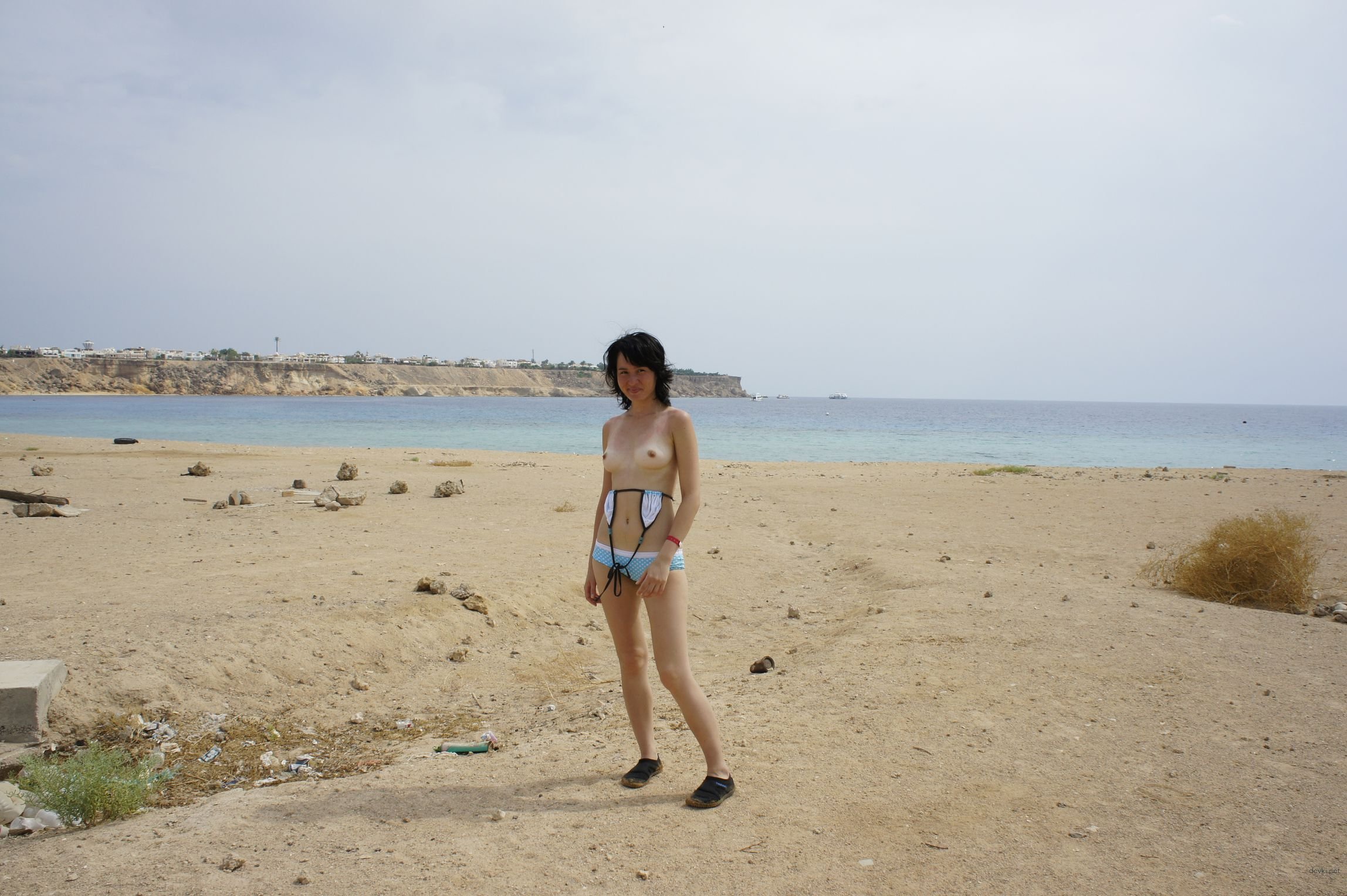 Alfia Nude Walking: Explicit Amateur Photo Shoot with Popular Keywords