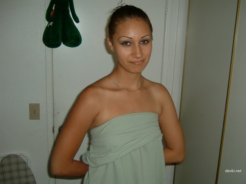 Amateur Slut Sucks Cock: Explicit Blowjob Photo