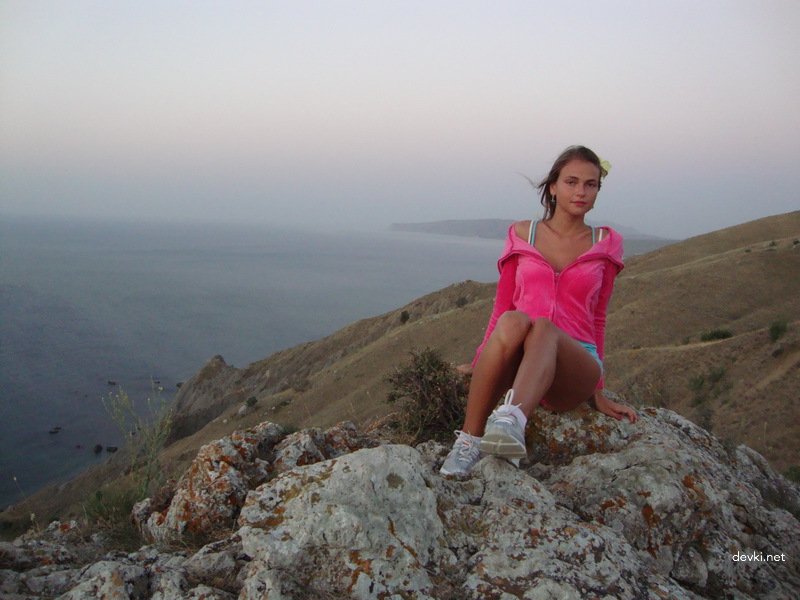 Amateur Porn: Hardcore Fuck with Cumshot on Back