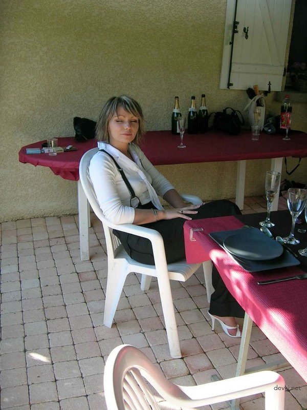 Hot Amateur Blowjob to Friend - Explicit Oral Sex Photo