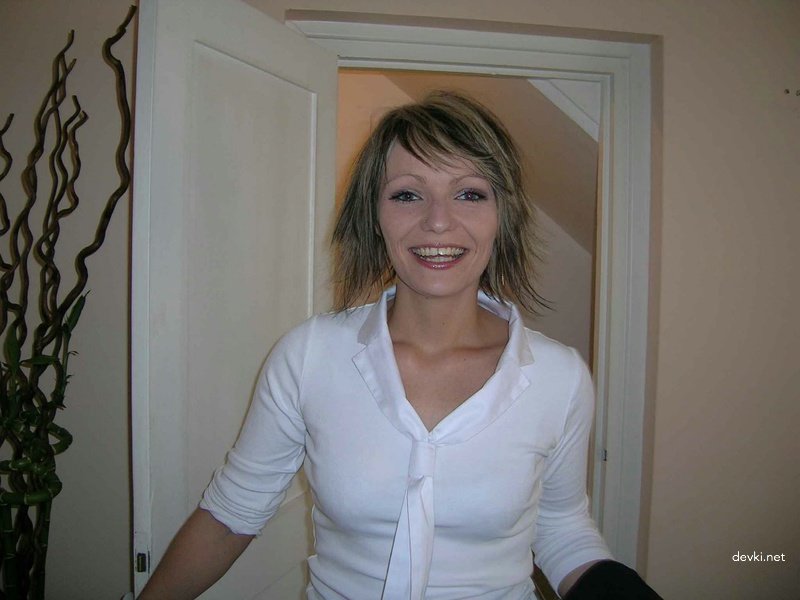 Hot Amateur Blowjob to Friend - Explicit Oral Sex Photo