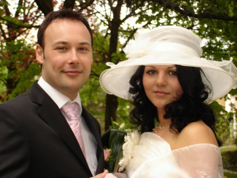 Honeymoon Couple's Explicit Amateur Sex Photos