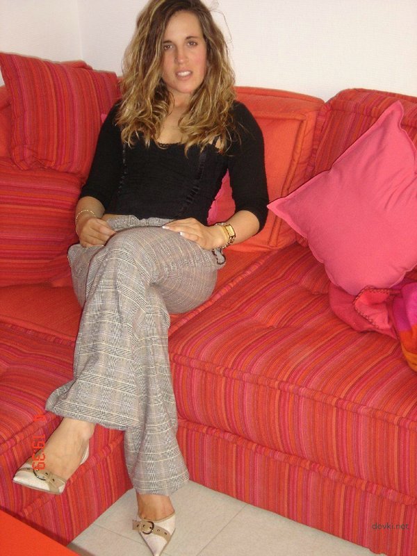 Amateur Slut Takes Cock in Ass with Ease - Explicit Anal Porn Photo