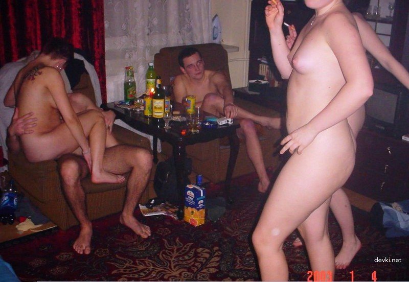 Intense Amateur Group Home Fuck Fest - XXX Orgy Pics