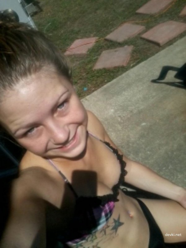 Rough Sex with Young Girlfriend: Amateur Porn Fuck Session