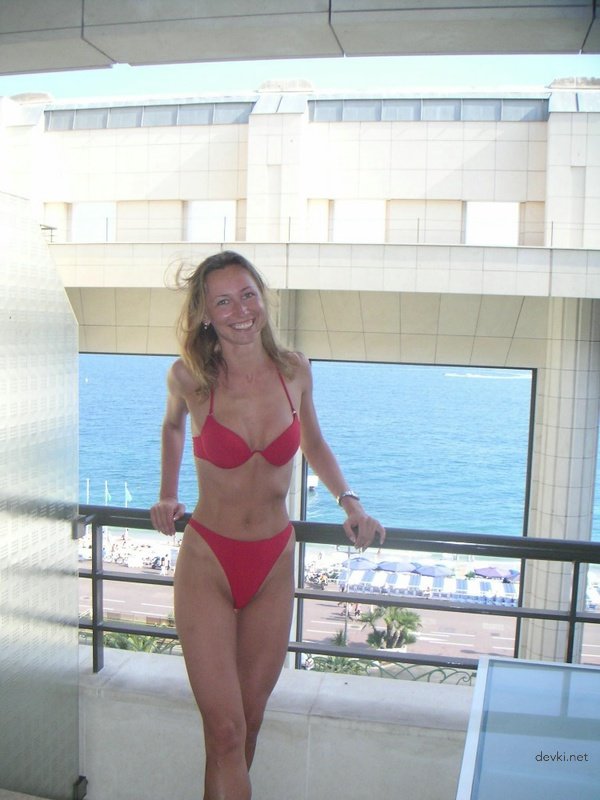 Hot Amateur Babe Masturbates Friend's Cock - Explicit Homemade Porn