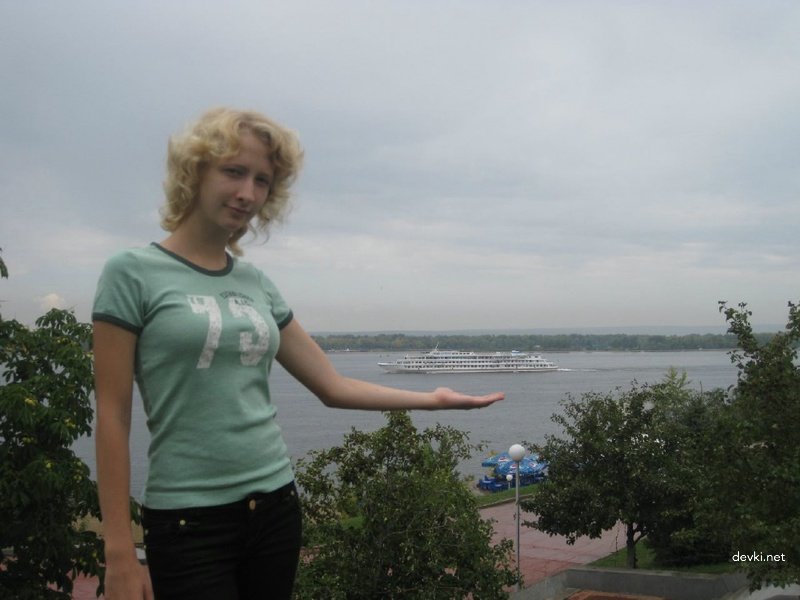 Rural Girl Grows Up: Explicit Amateur Porn Photos