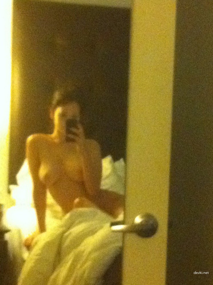 Jennifer Lawrence Amateur Porn Photos: Explicit XXX Shots