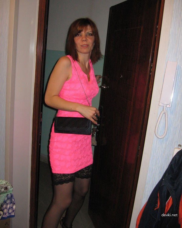 Fiery Redhead Deepthroats - Amateur Blowjob Photos