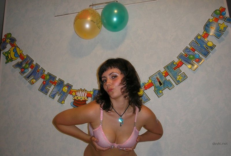 Breaking in my new girlfriend for hot amateur sex - Explicit photos