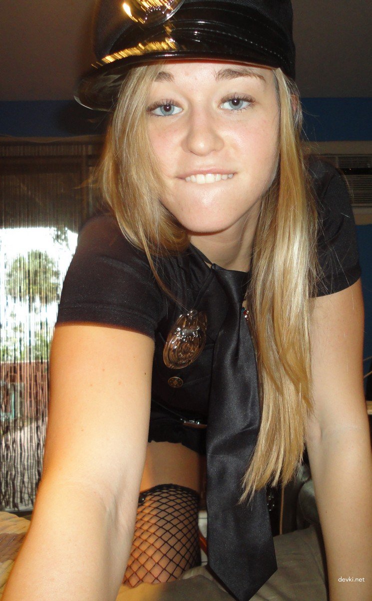 Sexy Girl in Hot Sex Costume - Amateur Porn XXX Pics