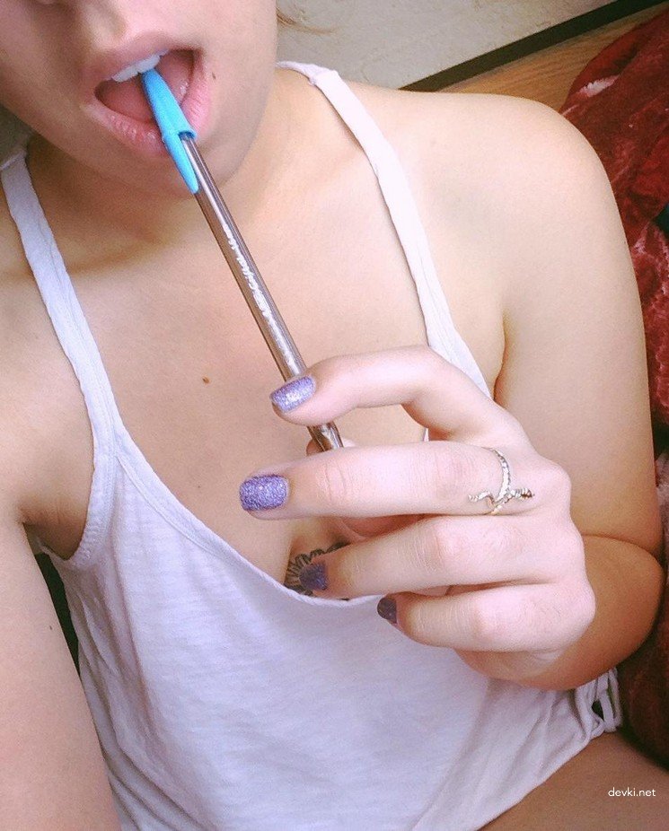 Naked Student Masturbates Her Pussy - Explicit Amateur Porn Photo