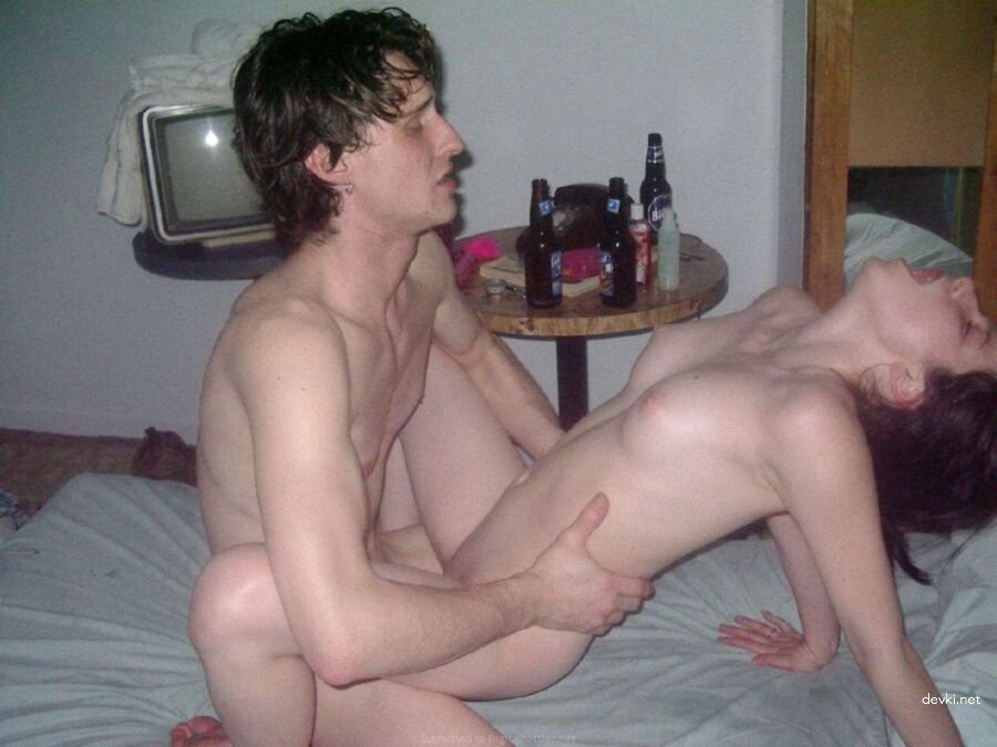 Amateur Slut Gets Fucked in Every Hole - Hardcore XXX Photos