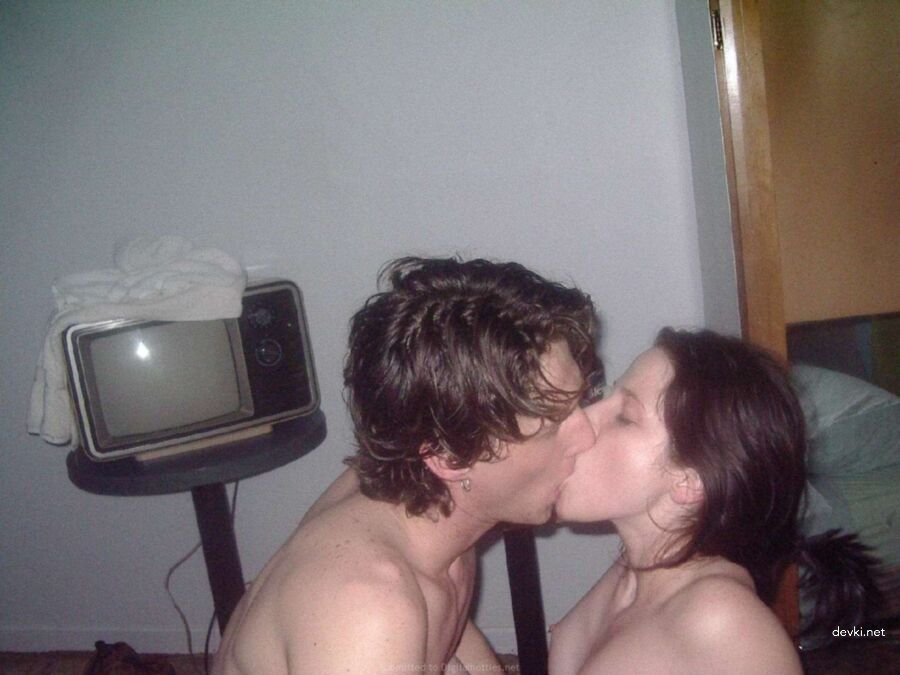 Amateur Slut Gets Fucked in Every Hole - Hardcore XXX Photos