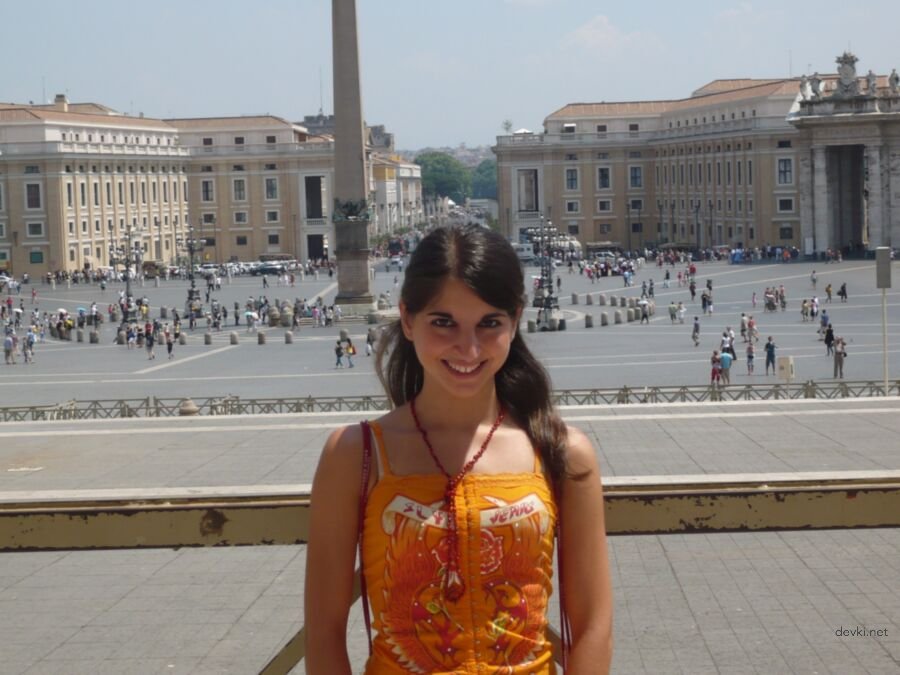 Explicit Amateur Photo: Naked Girl with Small Tits