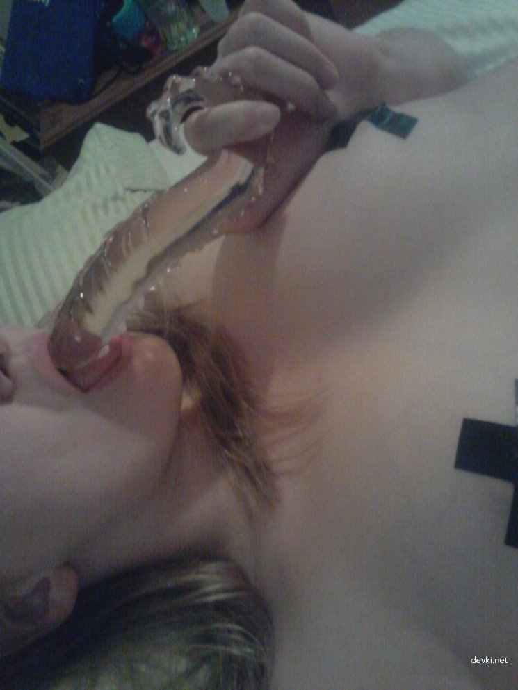 Sexy Girl Loves Fucking Herself with Sex Toys - Amateur Porn Pic