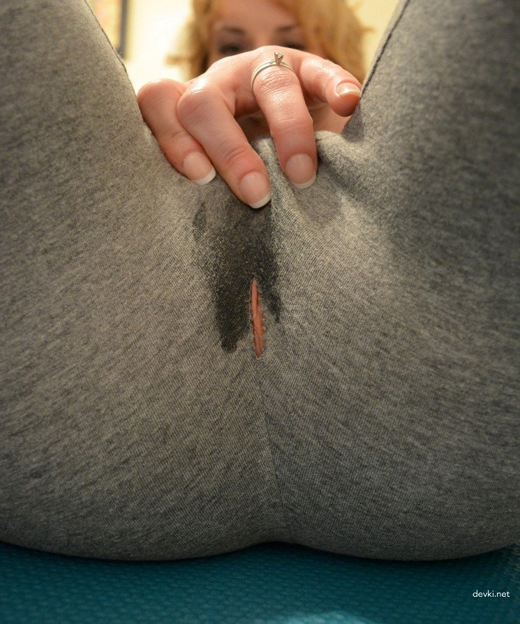 Amateur Wet Pussy Girl - Explicit Homemade Porn Photos