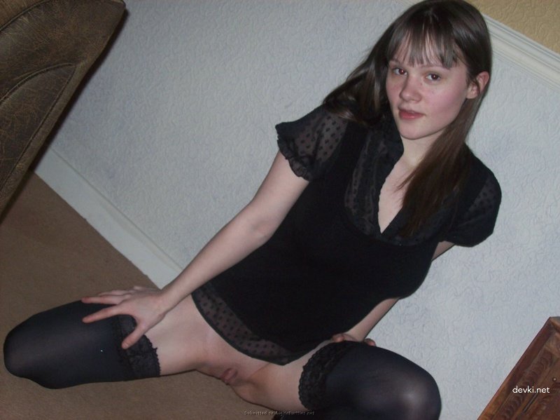 Hot Young Girl Fucks on Workbench - Amateur Porn Photo