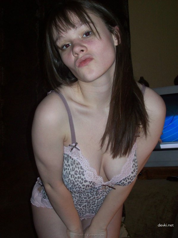 Hot Young Girl Fucks on Workbench - Amateur Porn Photo