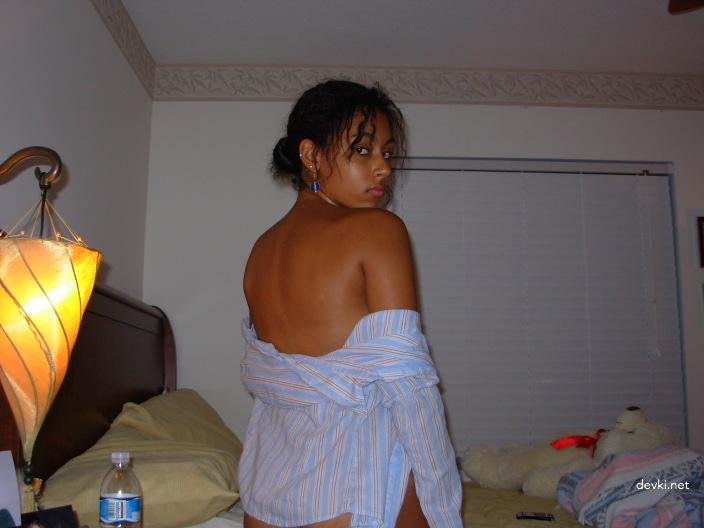 Young Girl with Big Tits: Explicit Amateur Photo