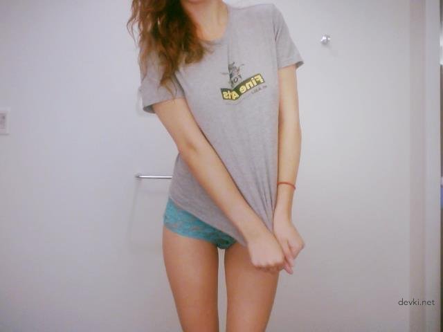 Drunk Girl Strips - Amateur Explicit Photo