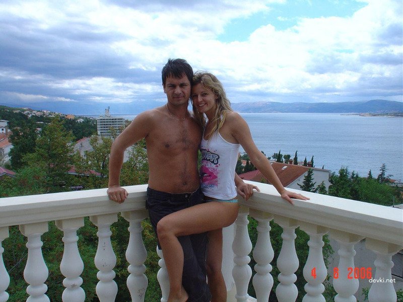 Hot Wife Agrees to Threesome with Double Penetration