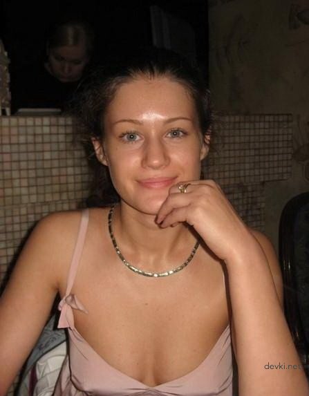 Raw Homemade Sex Tape: Explicit Amateur Porn Photos