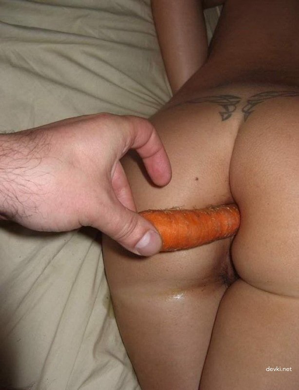 Raw Homemade Sex Tape: Explicit Amateur Porn Photos