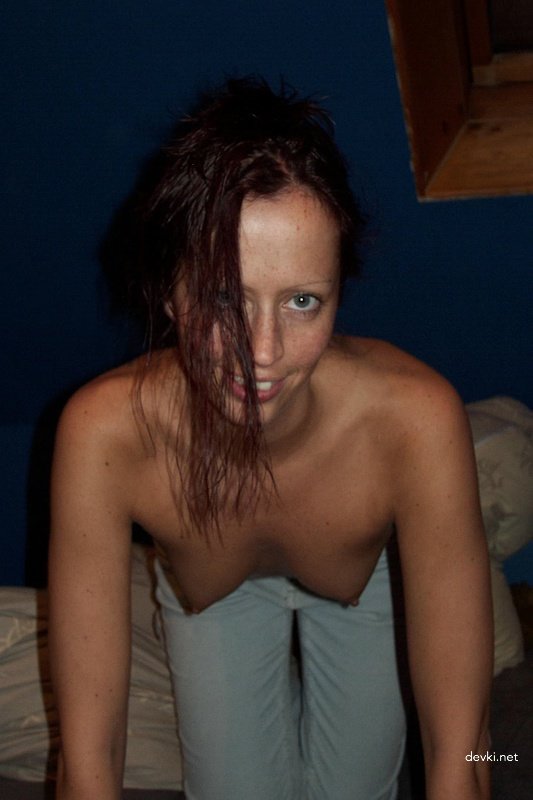 Explicit Nude Sunbathing Beauty Amateur Photo