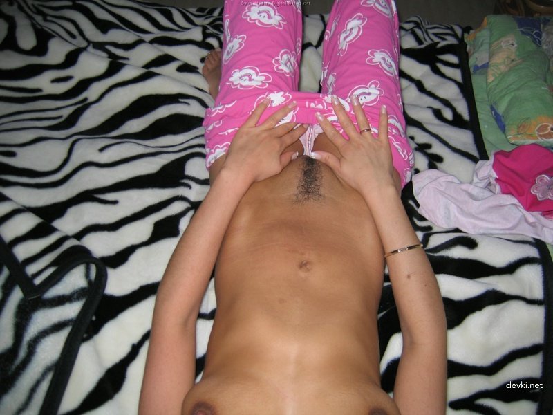 Explicit Redhead Woman's Pussy Amateur Photo