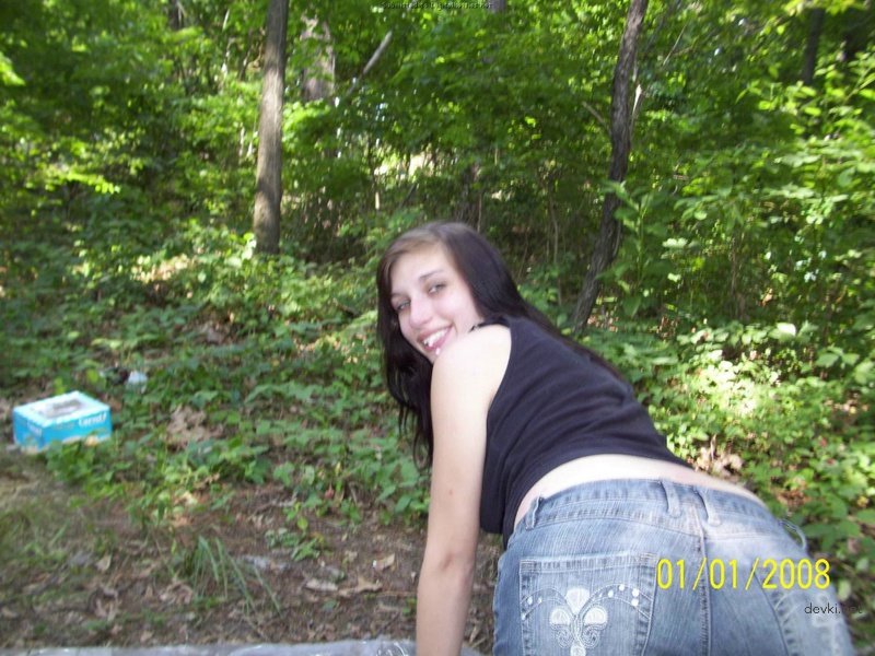 Girl with Destroyed Pussy: Extreme Amateur Porn Photo