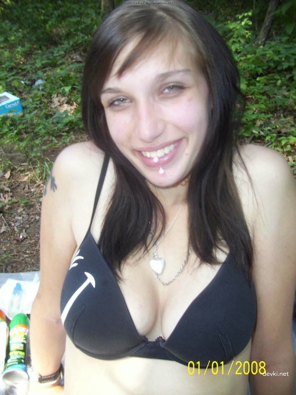 Girl with Destroyed Pussy: Extreme Amateur Porn Photo