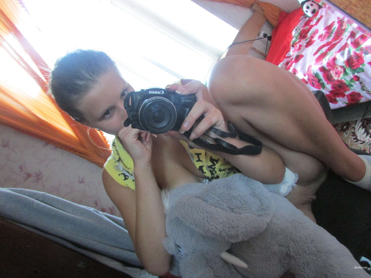 Explicit Selfie: Young Beauty Captures Herself Naked