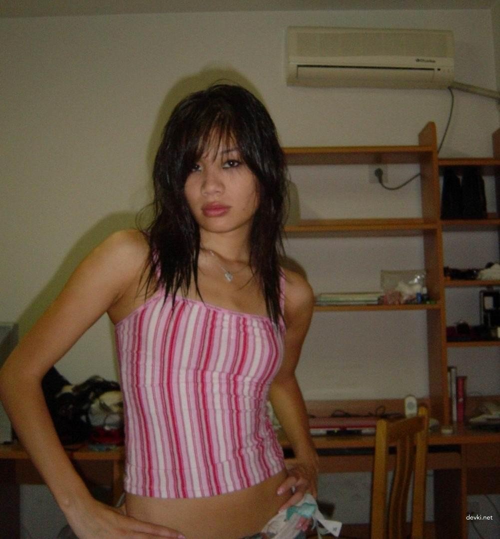 Explicit Asian Amateur Porn: Hot Sex with Beautiful Asian Girl